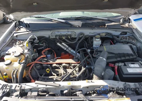 2011 Ford Escape Hybrid from USA, damaged, VIN 1FMCU5K31BKA69367